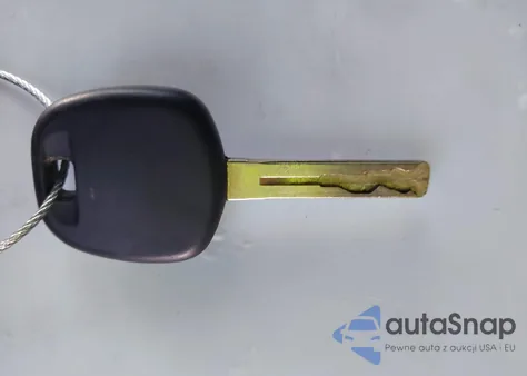 2021 Toyota Camry Le из США, поврежденный, VIN 4T1C11AK3MU580192